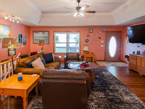 5th image of 747 Amanda Drive