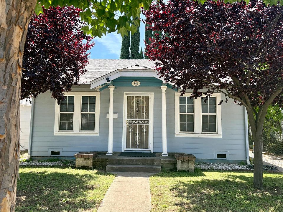 1st image of 912 6th St