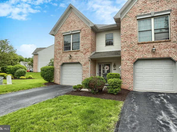 420 Waverly Woods Dr, Harrisburg, PA 17110