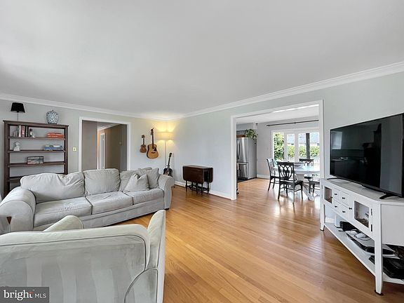 5th image of 2312 Wilkinson Pl