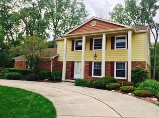 21910 Riverview Dr, Beverly Hills, MI 48025