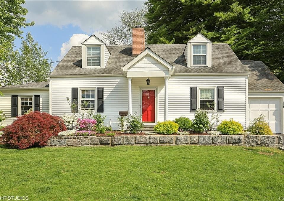 1st image of 170 Riverview Ave