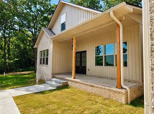 331 Channel Cir, Russellville, AR 72802