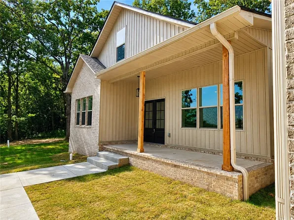 331 Channel Cir, Russellville, AR 72802
