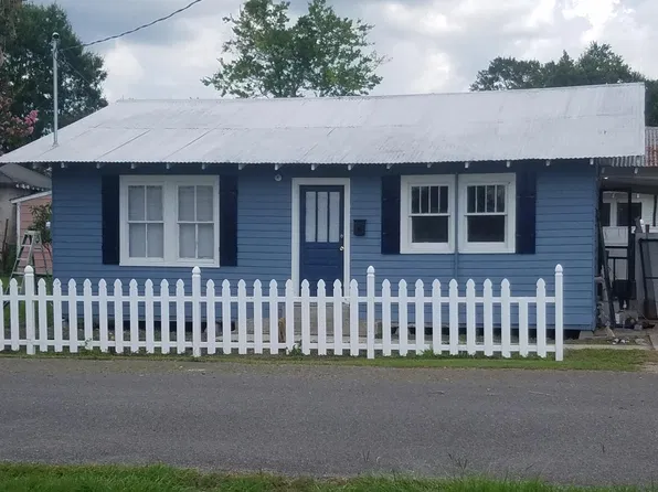 210 Madge St, Breaux Bridge, LA 70517