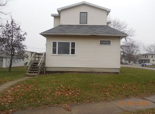 396 S Wall St, Kankakee, IL 60901