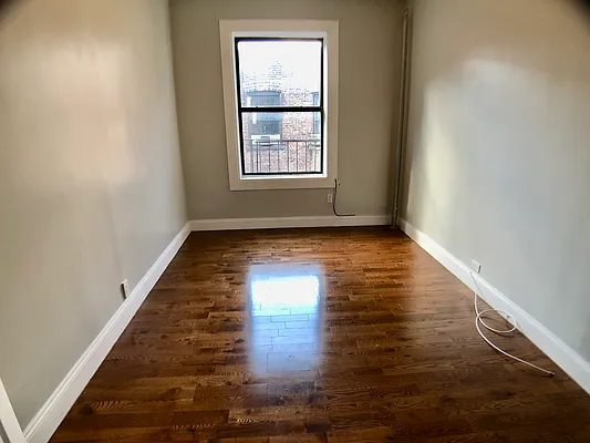 Rented by Compass | media 7