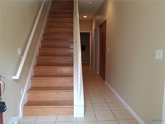 2nd image of 145 S Saint Clair St