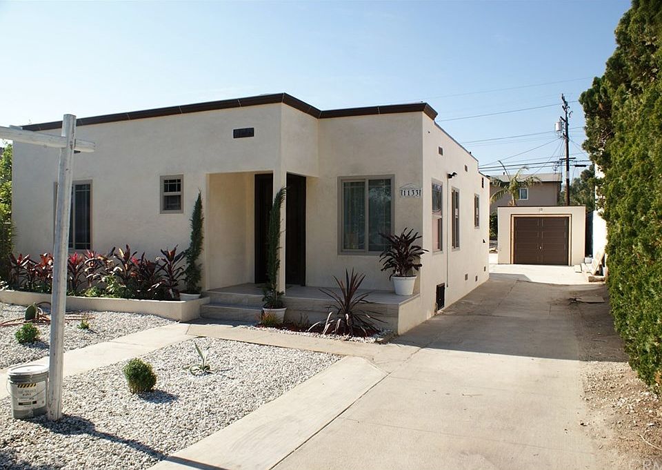 1st image of 1133 Rosewood Ave