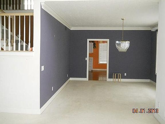 5th image of 2415 Pine Hollow Dr