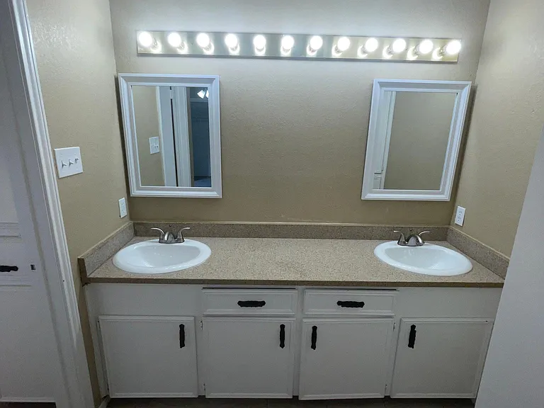 5322 Inverness Dr — Photo 7