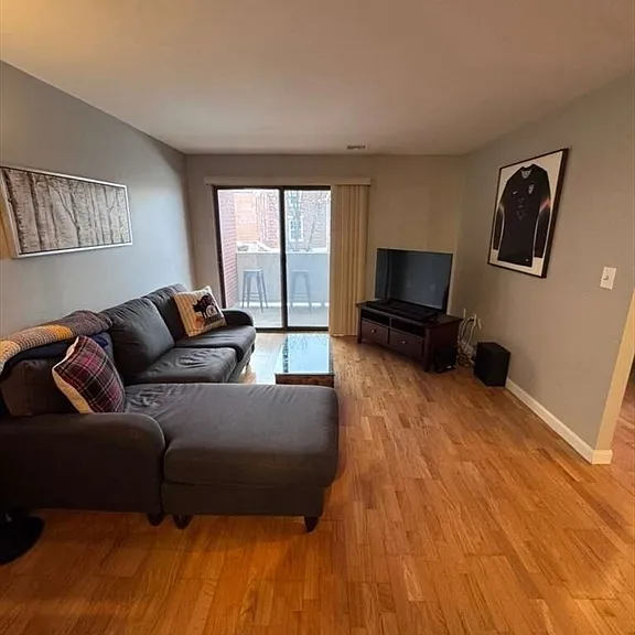 20 Central St #215 — Photo 3