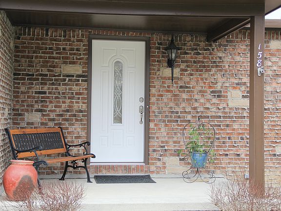 3rd image of 158 Primrose Ln