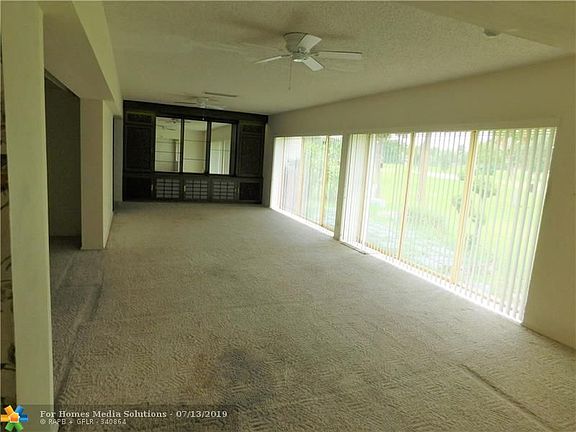 5th image of 5315 Banyan Ln