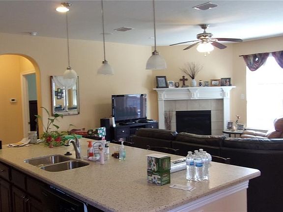 3rd image of 506 Waterwalk Ct