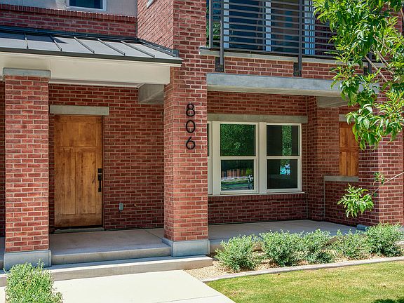 2nd image of 806 N 2ND Avenue