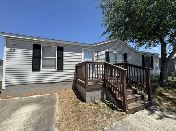7460 Kitty Hawk Rd #24, Converse, TX 78109