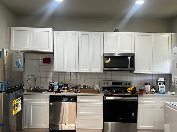 3rd image of 966 S Fulton St