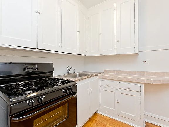 5th image of 2022 W Fargo Ave APT 3