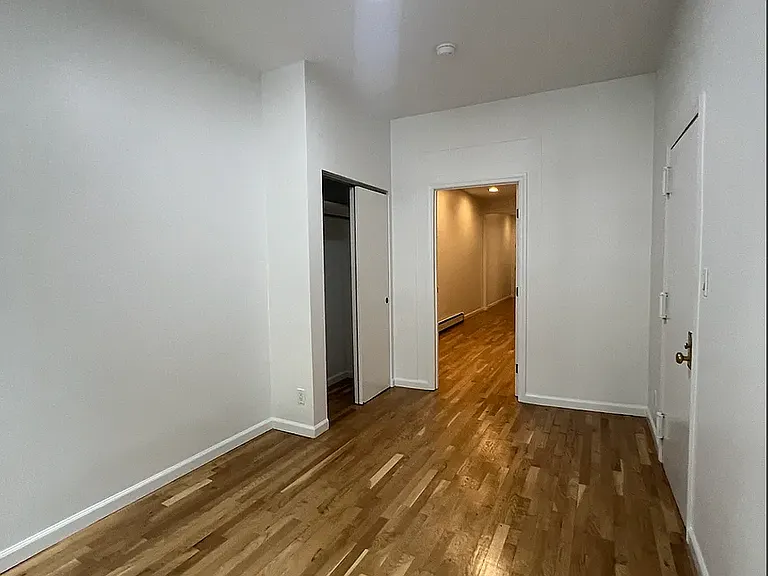 329 Menahan St #1A — Photo 8