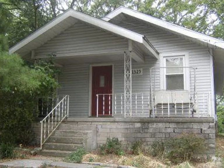 1325 N Kinser Pike — Photo 3