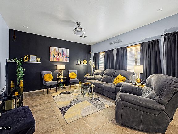 4th image of 1309 E DAISY Way