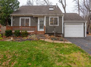 3610 Fieldview Ave, West Bloomfield, MI 48324