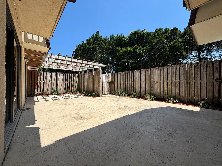 2110 21st Ln — Photo 15