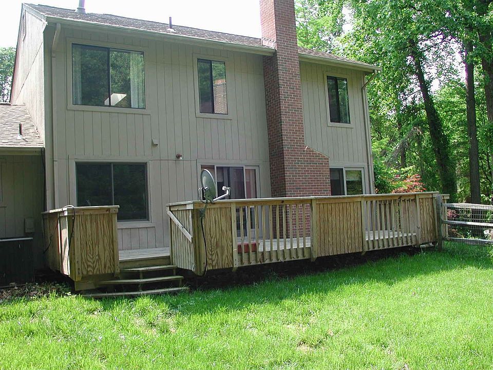 2nd image of 8009 Cypress Grove Ln