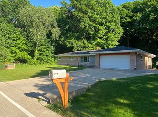 321 E Jewell St, Oak Creek, WI 53154