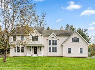 28 Chase Hollow Ln, Glastonbury, CT 06033