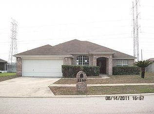 2110 Forest Gate Dr W, Jacksonville, FL 32246