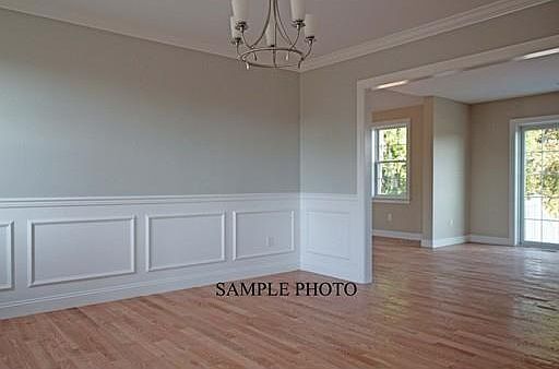 5th image of 15 Church St