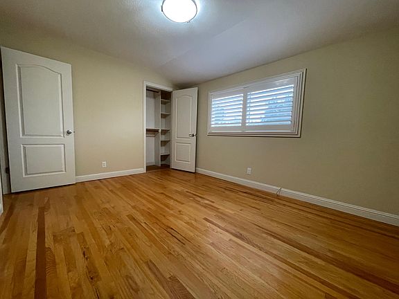 4th image of 10331 Stokes Ave #2