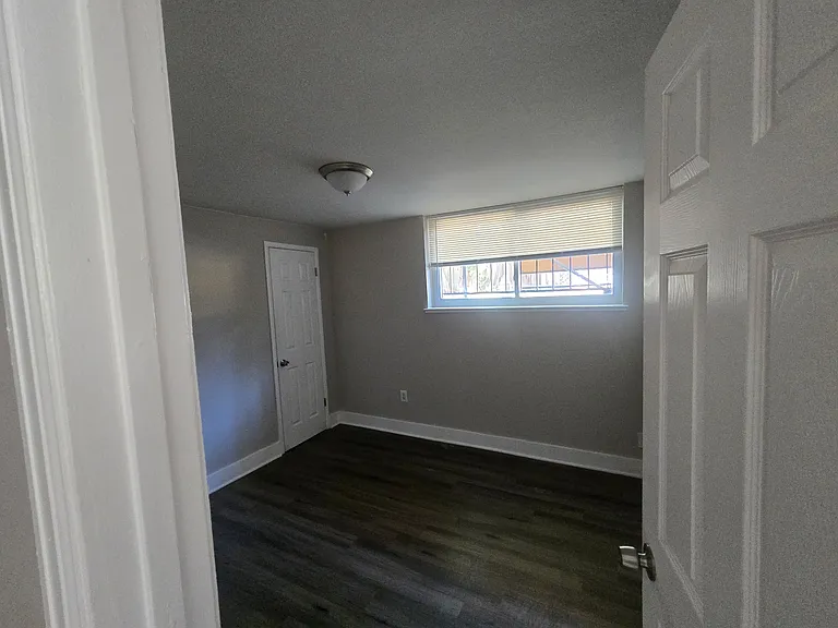 1643 Beeler St #B — Photo 5