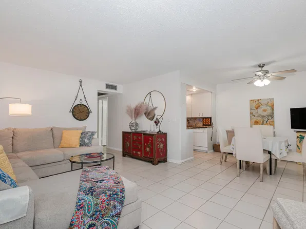 1004 NEWPORT G #1004, Deerfield Beach, FL 33442