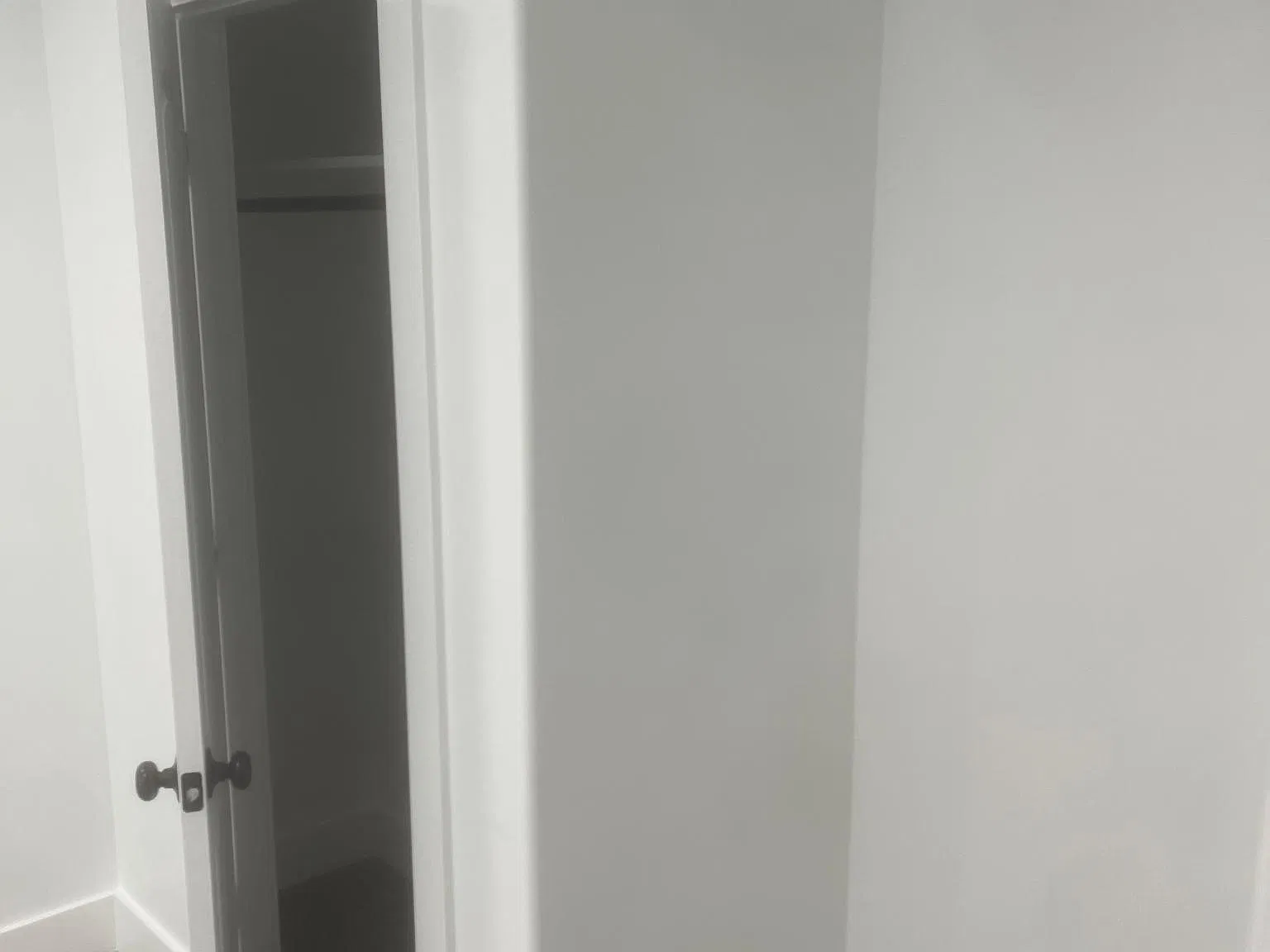 2 bed, 1100 sqft, $1,300 — Photo 4