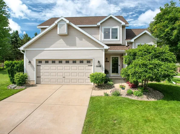 1318 Wayridge Dr, Madison, WI 53704