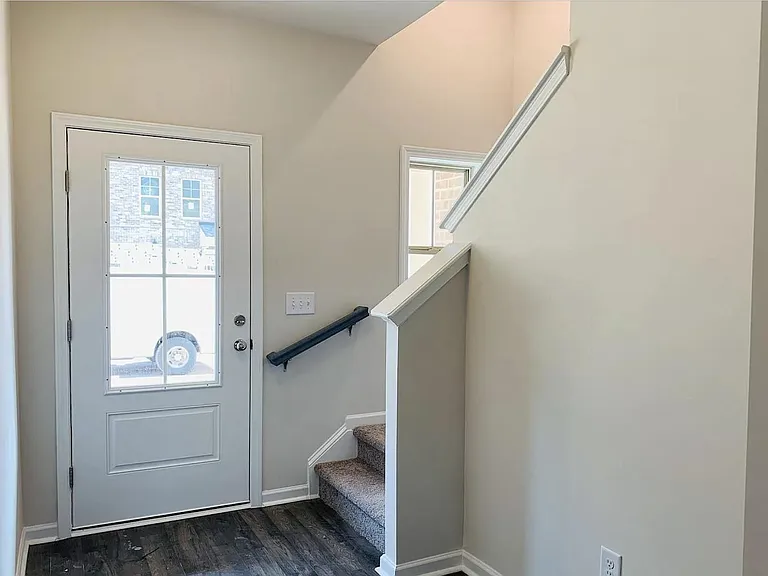 250 Mahone Dr — Photo 13