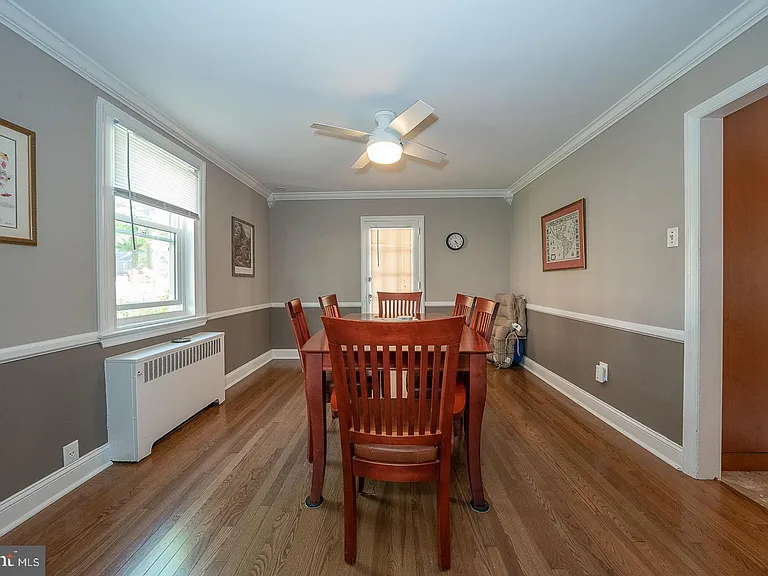 452 Rock Glen Dr — Photo 4