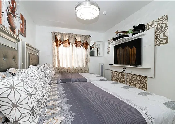 Rented by Sally Raia LLC | media 27