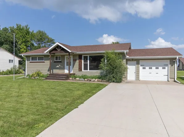 119 10th Ave SE, Elbow Lake, MN 56531