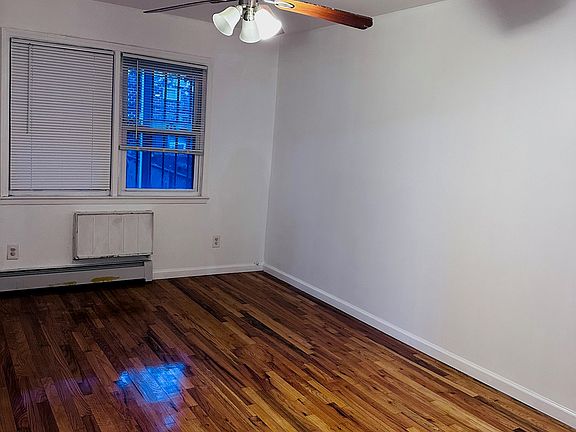 5th image of 24056 68th Ave Unit 1