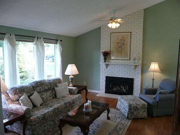 Living Room with Vaulted Ceilings