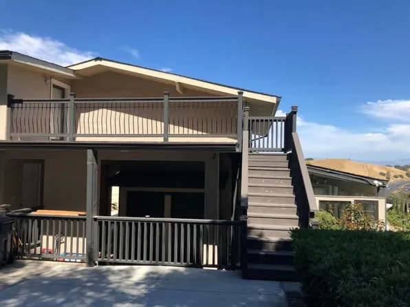 14414 Liddicoat Cir, Los Altos Hills, CA 94022