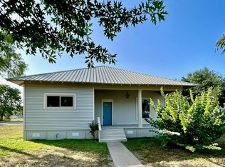 501 E Randall St, Beeville, TX 78102