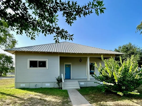 501 E Randall, Beeville 78102