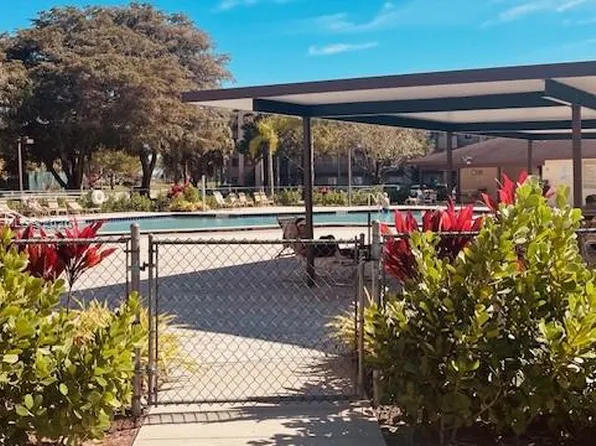 950 SW 138th Ave APT 314B, Pembroke Pines, FL 33027