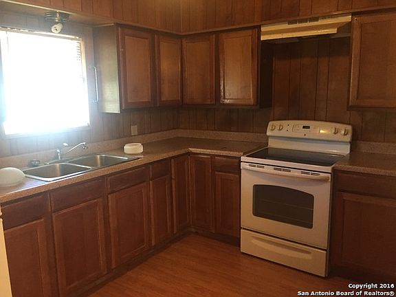 4th image of 8439 Northmont Dr