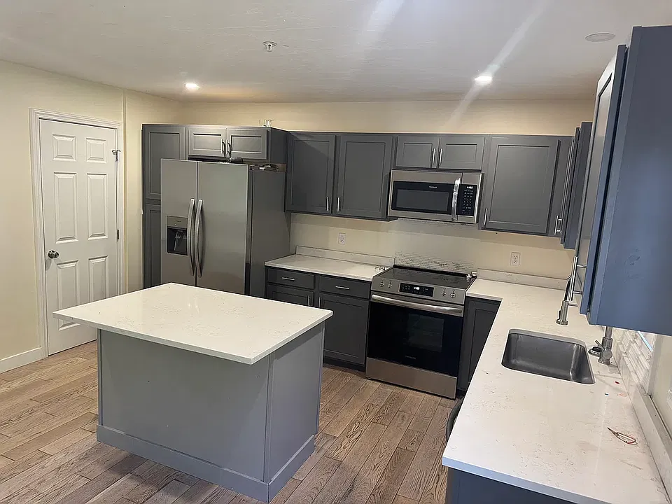 34 Elm St #2